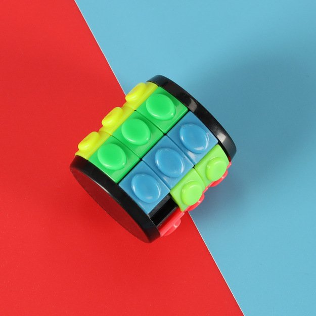 Rotacinio cilindro loginė dėlionė S