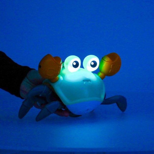 Interaktyvus grojantis, vaikščiojantis krabas žalias