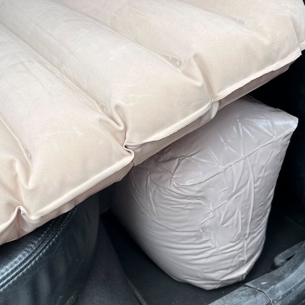 Automobilinės lovos čiužinys pripučiamas + pompa smėlio spalvos