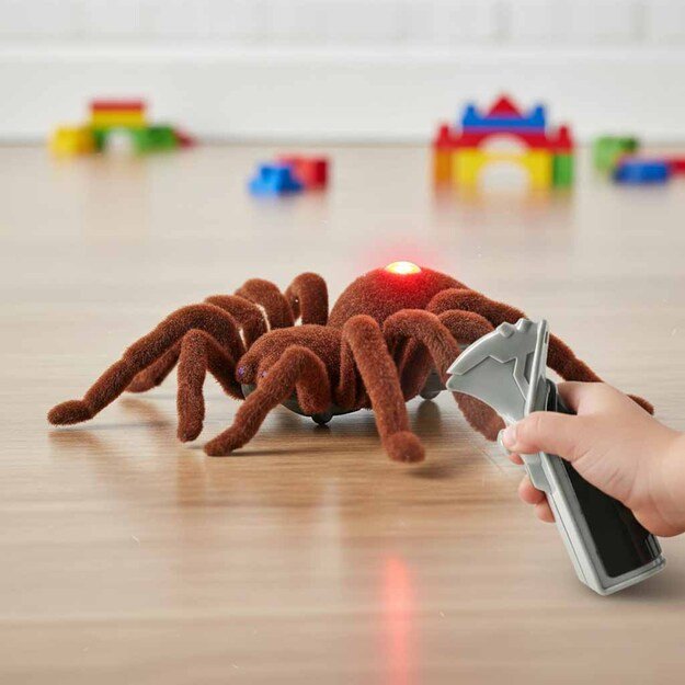 Nuotoliniu būdu valdomas TARANTULA voras + PILOTAS