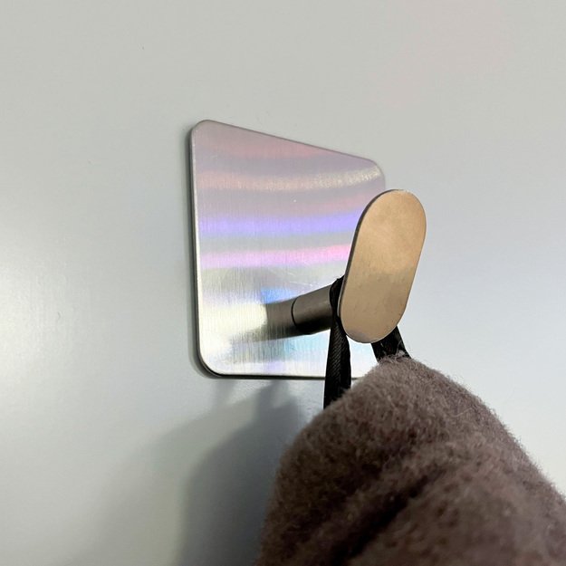 Lipnūs sidabriniai vonios kambario kabliukai ant sienos, 4 dalių rinkinys PROVISIONAL