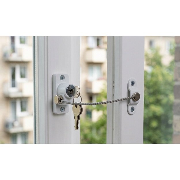 Langų apsauginis pakreipimo užraktas su raktu