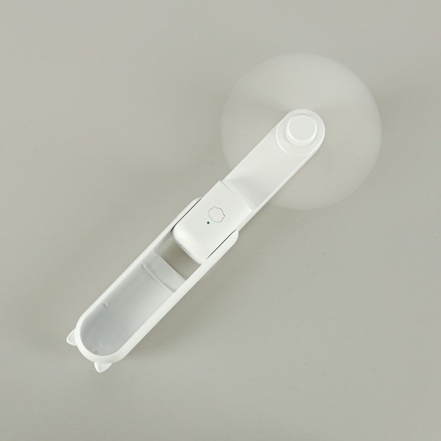 Stalinis ventiliatorius mini rankinis sulankstomas ventiliatorius ne&scaron;iojamas USB baltas