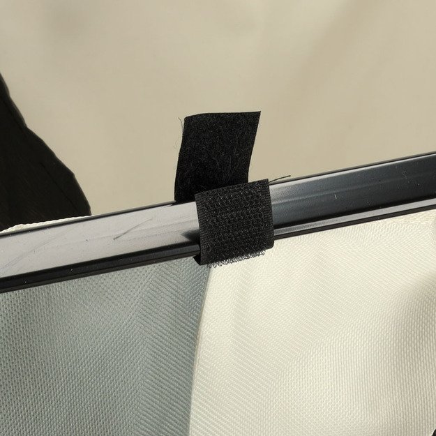 Skalbinių krep&scaron;elių skirstymo organizatorius 2 skyriai