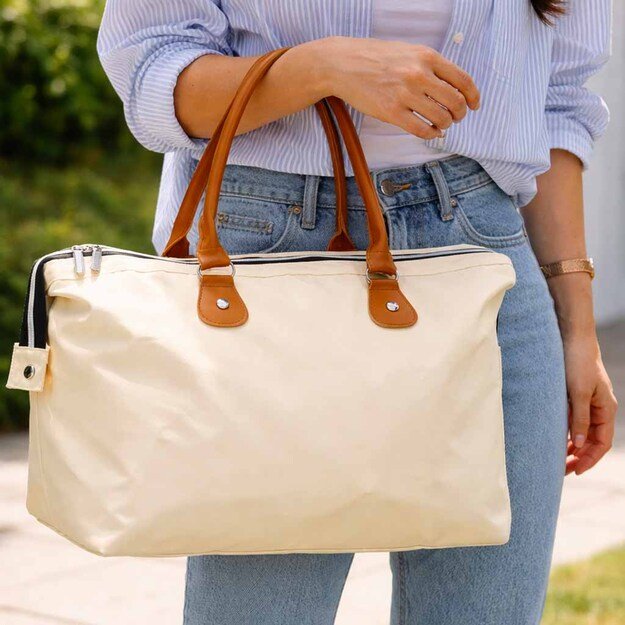 Moteri&scaron;kas daugiafunkcinis vežimėlio krep&scaron;ys mamai, skirtas kelionėms, smėlio spalvos