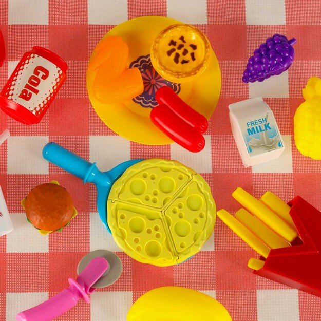 Pikniko krep&scaron;elis greitas maistas pica mėsainiai maistas maistas maistas i&scaron;kylos užkandžiai