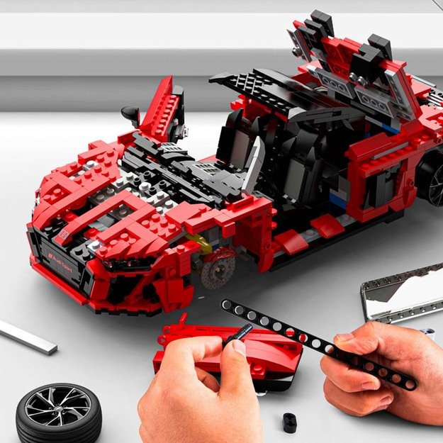 Rastar automobilis 93800 AUDI R8 Spyder 1:14 blokai 1440 el.