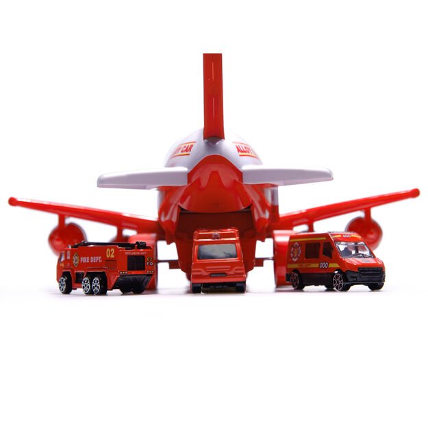 Transporterio orlaivis + 3 gaisriniai automobiliai